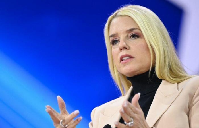 La elección de Trump AG, Pam Bondi, está a punto de arrepentirse de lo que acaba de inscribirse