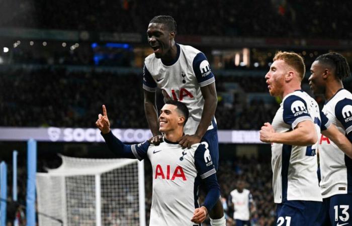 El Manchester City recibe un escarmiento del Tottenham (0-4) y mantiene la cabeza bajo el agua