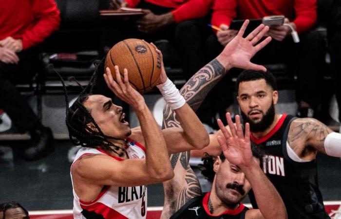 Portland Trail Blazers vs. Houston Rockets-Xinhua