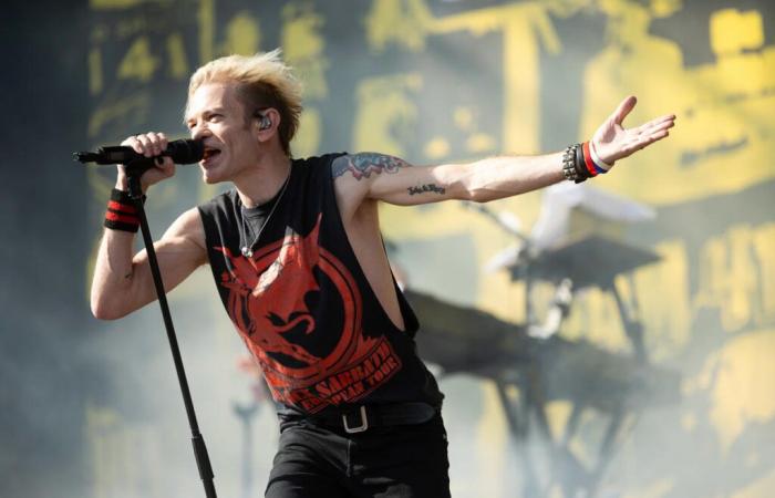 Sum 41 obtiene el segundo puesto número 1 en emisión alternativa este año con ‘Dopamine’