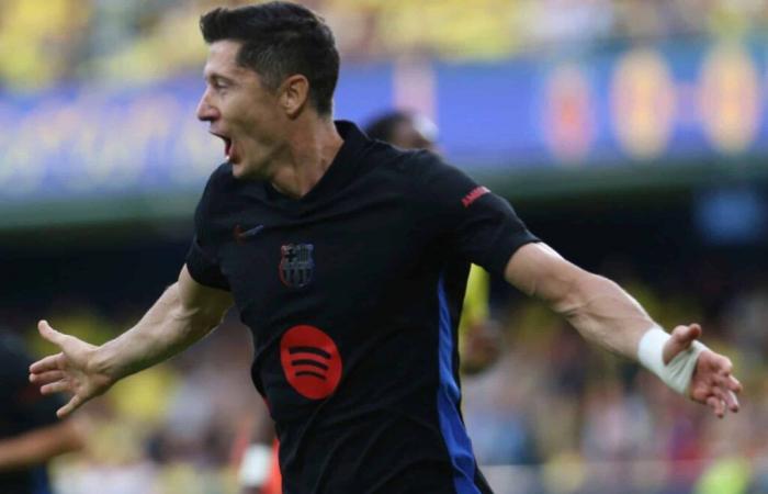 Simulación Celta Vigo vs Barcelona: ¡Lewandowski marca 4 goles!