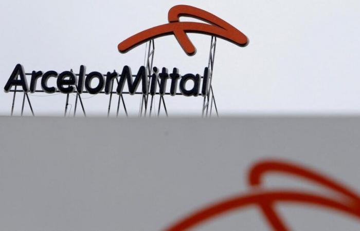 ArcelorMittal retrasa su enorme proyecto de acero libre de carbono en su planta de Dunkerque