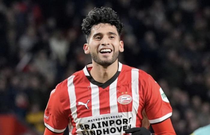 Ricardo Pepi sigue caliente con hat-trick para el PSV