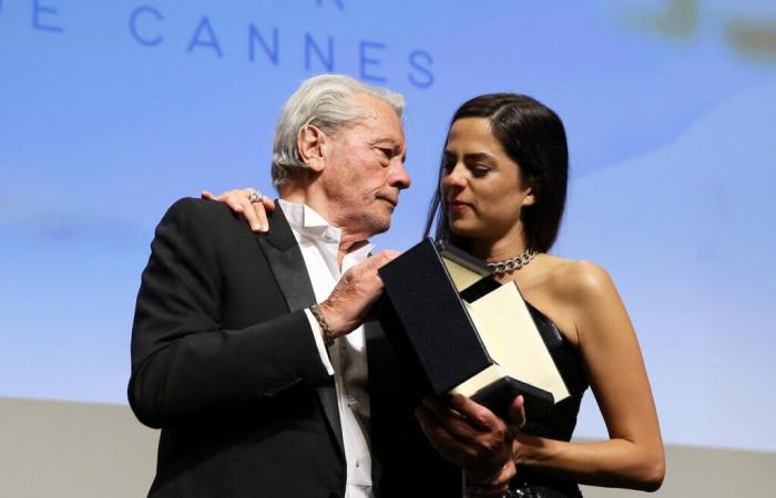 Alain Delon: “No estoy aquí para aburrirnos”, Anouchka saca un viejo archivo para silenciar las malas lenguas