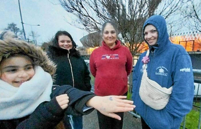 En Brest, el cantante Slimane llena la Arena a pesar de sus reveses judiciales