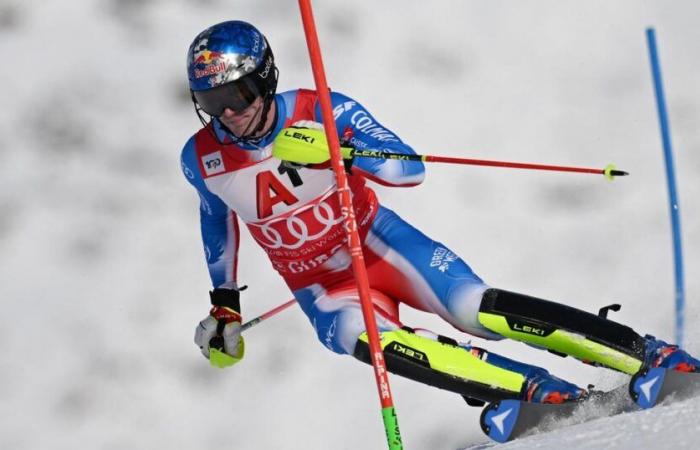 Clément Noël gana el slalom Gurgl