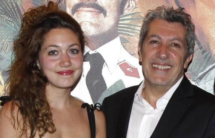 Alain Chabat: ¡Su hija Louise, recién casada, decide poner fin a una vieja adicción!