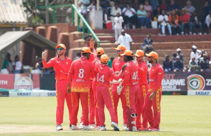 En medio de la mega subasta de IPL, Pakistán pierde ante Zimbabwe en el primer ODI por 80 carreras – India TV