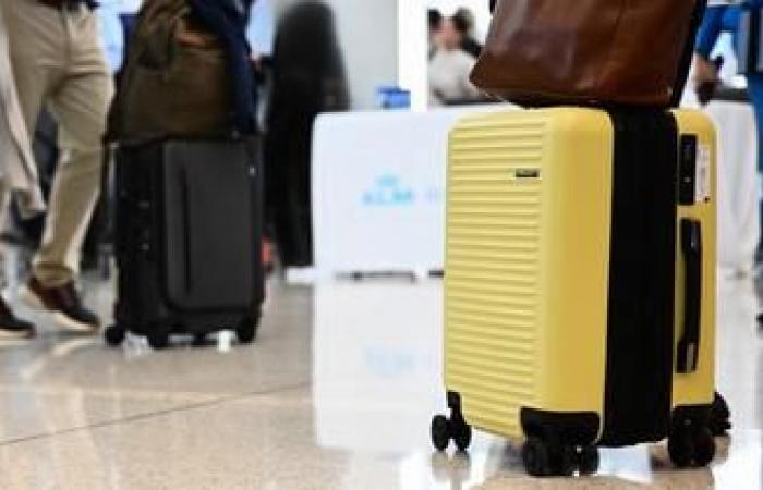 Cinco aerolíneas de bajo coste multadas con 179 millones de euros por prácticas abusivas en la facturación del equipaje de mano