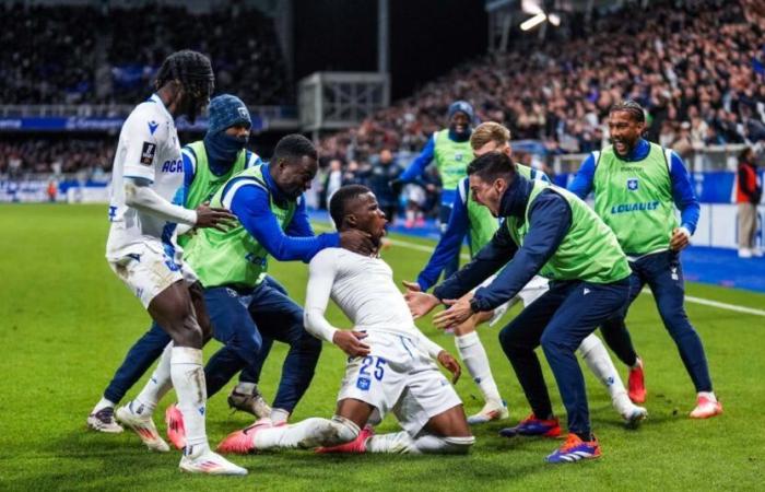 El Auxerre está jubiloso y el Nantes se hunde en la crisis