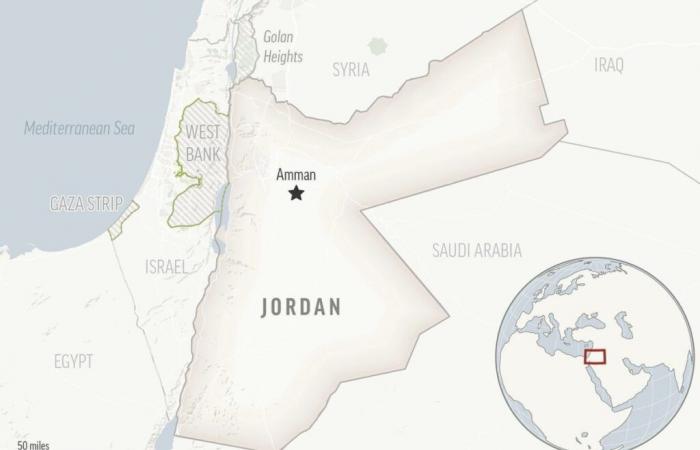 La policía mata a un hombre armado cerca de la embajada de Israel en Jordania.