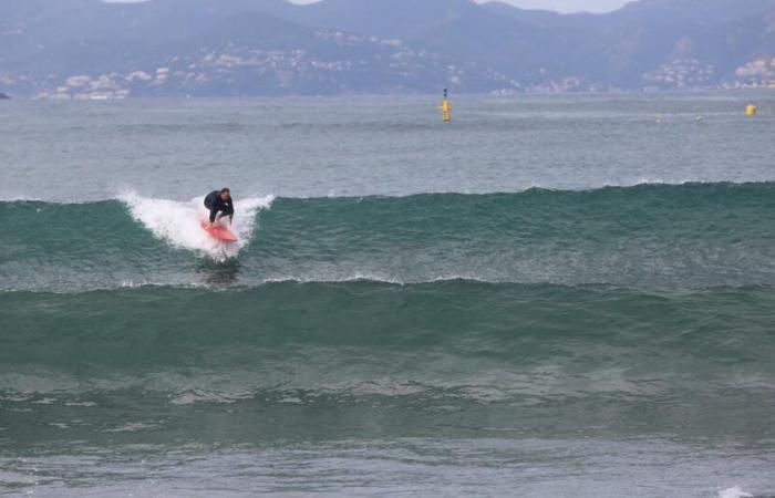 En la Costa Azul, la existencia de una sorprendente “filosofía del surf”