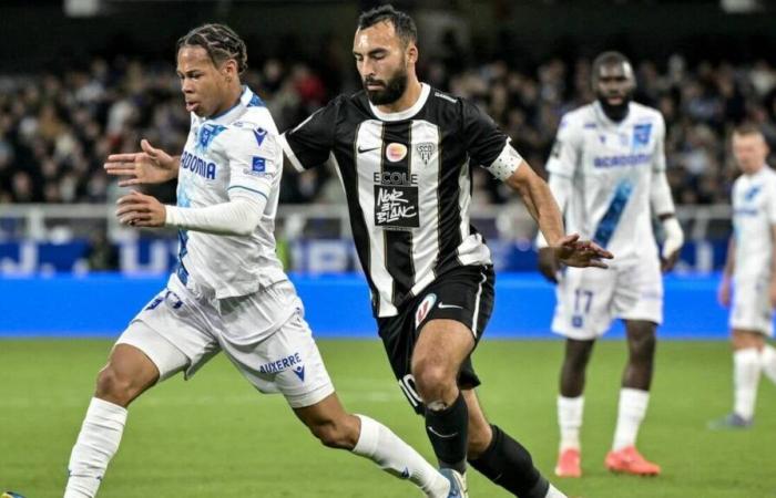 Angers-SCO se derrumba ante el Auxerre en los últimos segundos