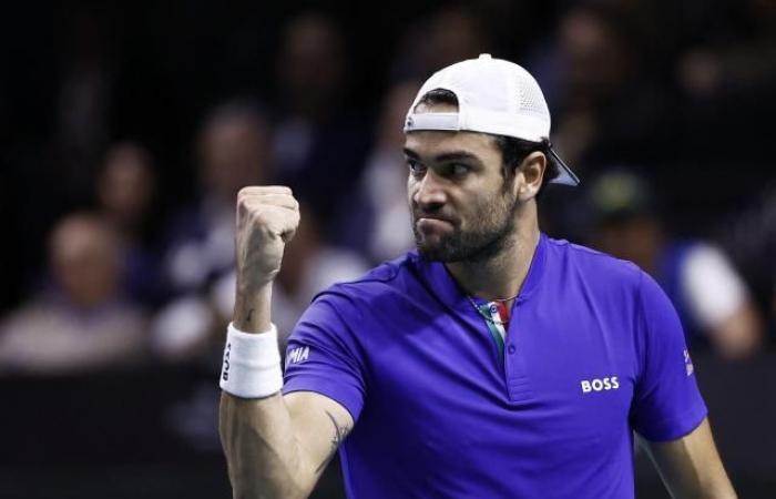 Matteo Berrettini domina a Botic Van de Zandschulp, Italia lidera 1-0 en la final de la Copa Davis