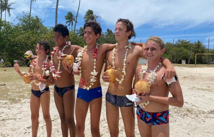 43 participantes nadaron de Tahití a Moorea, animados por un campeón olímpico