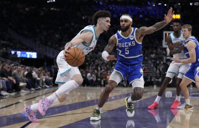 LaMelo Ball de los Hornets anota 50 puntos, la mayor cantidad de su carrera, en la derrota ante los Bucks