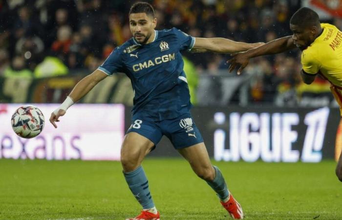 OM: Neal Maupay sigue apagando la competencia con Elye Wahi