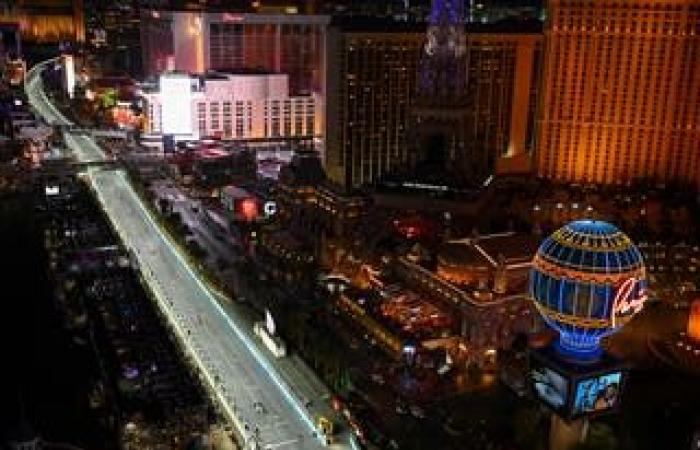 Gran Premio de Las Vegas de F1 2024 EN VIVO: actualizaciones de la carrera, transmisión y tiempo mientras George Russell lidera desde la pole