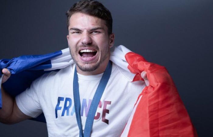 Antoine Dupont, coronado mejor jugador del mundo tras su título olímpico