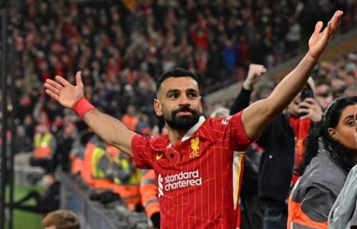 El doblete de Salah deja al Liverpool a 8 puntos de la cima de la Premier League inglesa