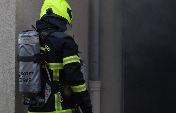 Mujer de 93 años muere en incendio de apartamento