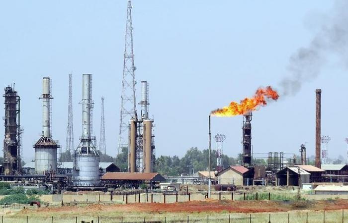 Fuga de crudo en el Loira tras un incidente en la refinería de Donges