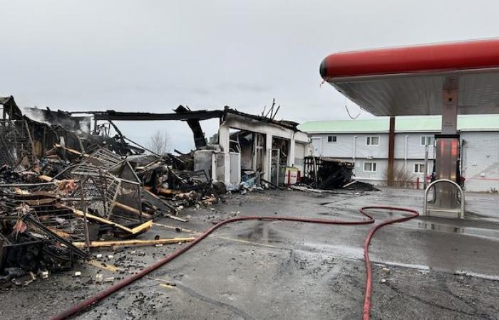 Un incendio destruye Petro-Canada en Paspébiac