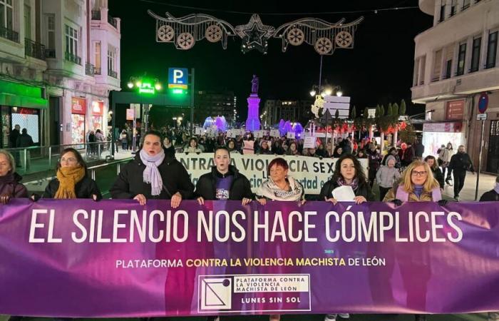 León sale a la calle para reclamar más implicación de las administraciones en la lucha contra la violencia machista | Sociedad