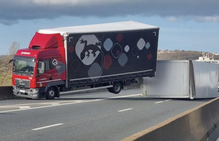 Espectacular accidente de camión en la A47, monstruosos atascos hacia Lyon