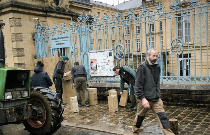 Radio 8 Ardenas | Los agricultores de las Ardenas cercan la prefectura y las subprefecturas para denunciar las limitaciones administrativas impuestas a su profesión