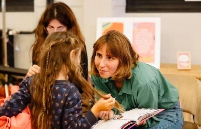 Esta joven de Maine-et-Loire figura entre las “nuevas heroínas” de un libro infantil