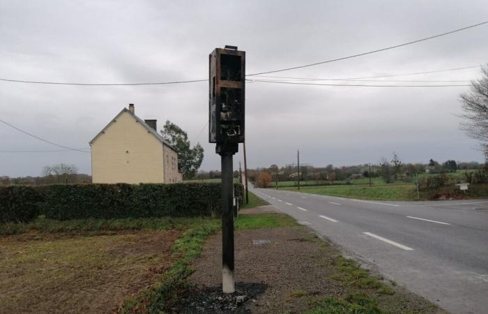 esta torreta de radar Calvados quemada