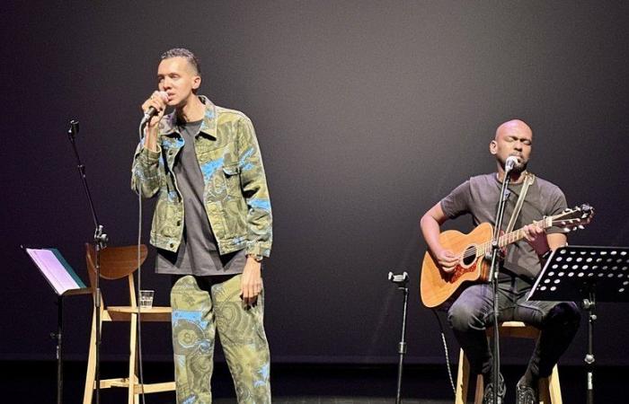 Gaël Faye, premio Renaudot, conmovió a los espectadores en la Ombrière