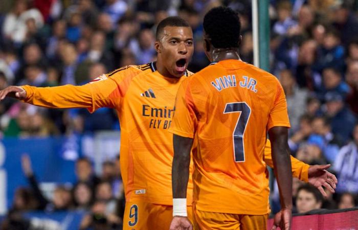 Carlo Ancelotti explica el cambio de posición de Kylian Mbappé con Vinicius Junior en la fácil victoria del Real Madrid