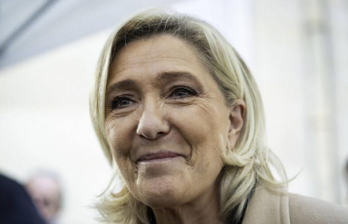 Marine Le Pen relanza la idea de la censura, ¿esta vez más que una simple amenaza fantasma?