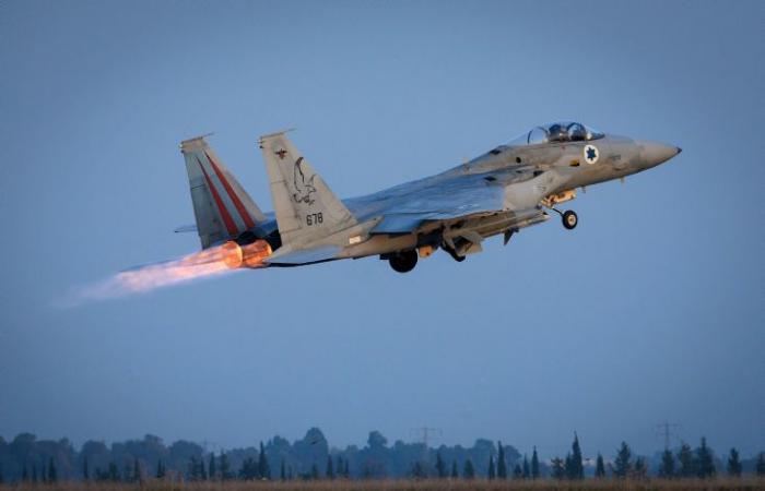 Aviones de combate israelíes atacan más de 25 objetivos terroristas en el Líbano