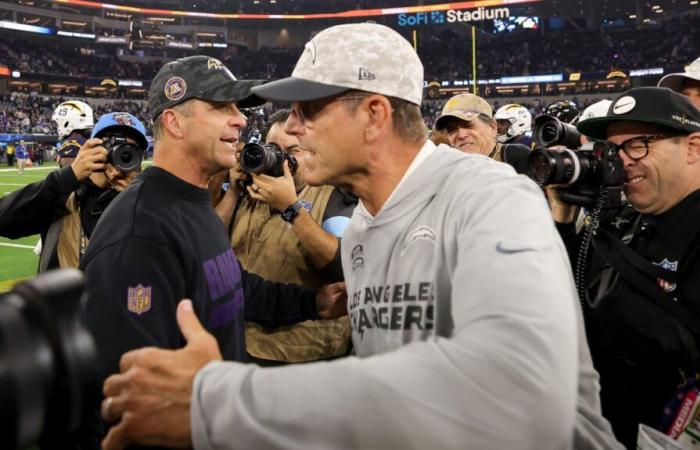 NFL: Ravens vencieron a Chargers en juego entre los hermanos John y Jim Harbaugh