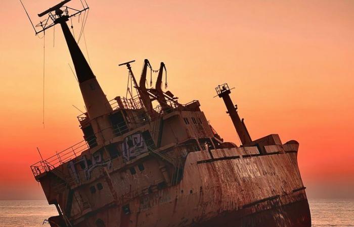 Diecisiete turistas desaparecidos: un barco con 45 personas a bordo se hunde en el Mar Rojo