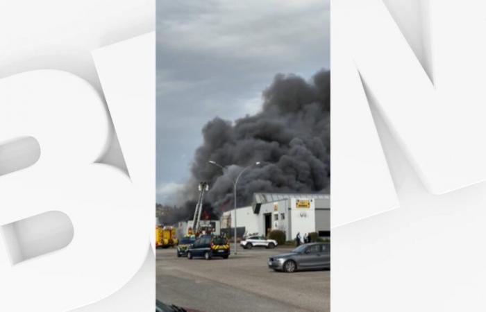 El incendio ha sido controlado pero la zona permanece bajo vigilancia.