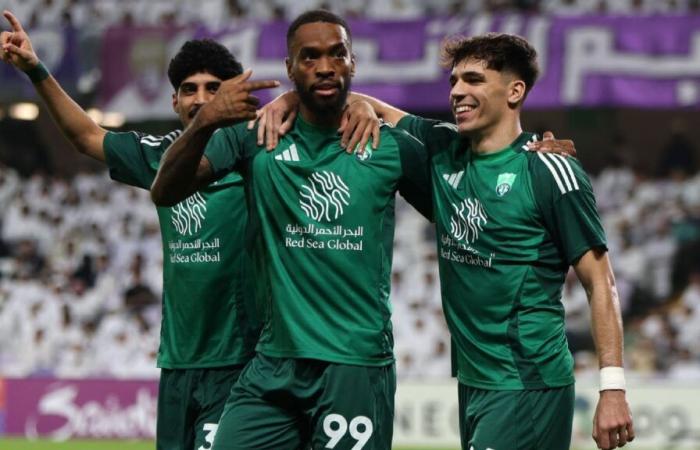 Ivan Toney se deleita con los goles de Riyad Mahrez en sus primeros goles en clubes continentales