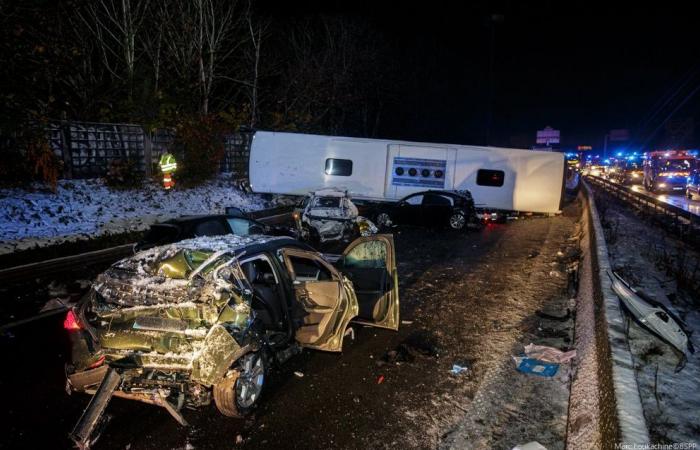 Muere un policía herido en el grave accidente de Val-de-Marne