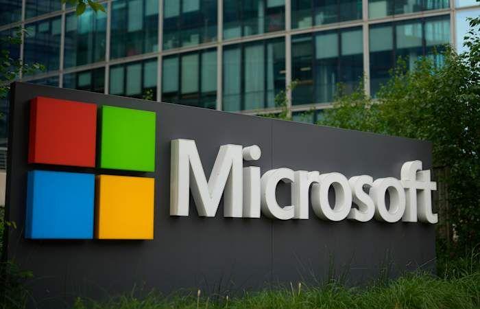 Microsoft investiga una interrupción mientras miles de usuarios informan problemas con Teams y Outlook