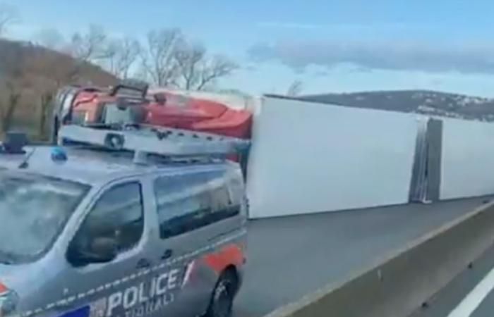 Un camión volcado en la A47 paraliza el tráfico en Lyon