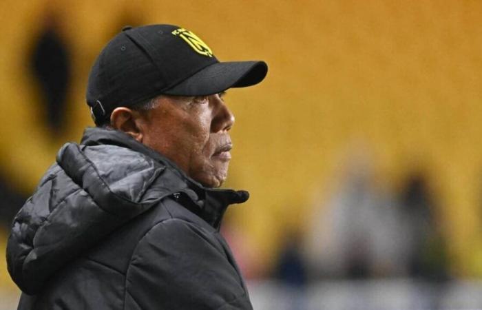 ¿Sigue siendo el entrenador Antoine Kombouaré el hombre indicado para el puesto?