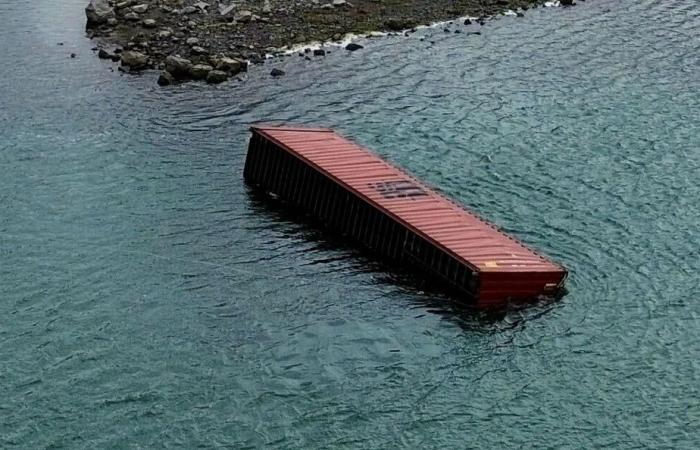 Boucherville | Un contenedor cayó el domingo al río San Lorenzo