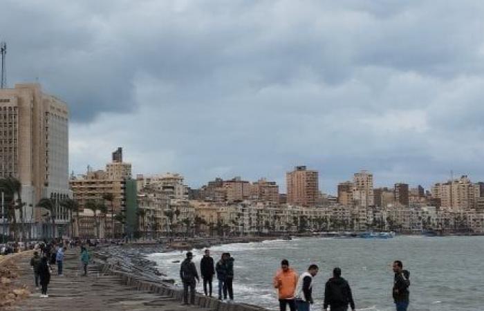 El clima de Alejandría es inestable… muy frío con movimiento activo del viento… video y fotos