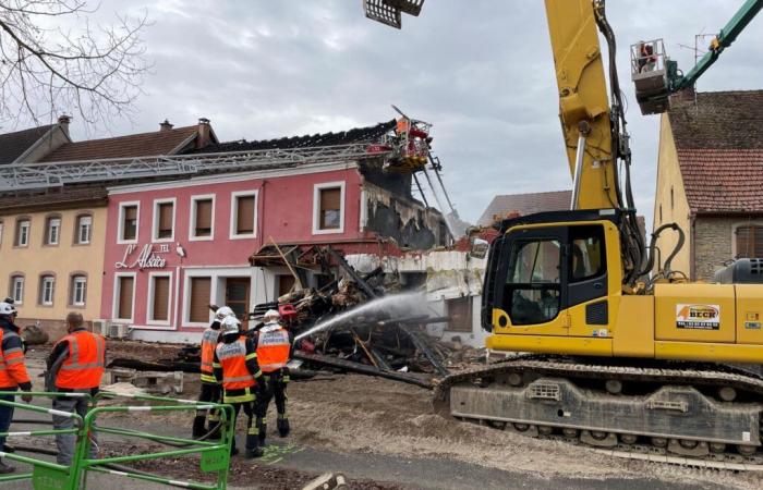 Keskastel: el restaurante-hotel L’Alsace parcialmente demolido tras un violento incendio