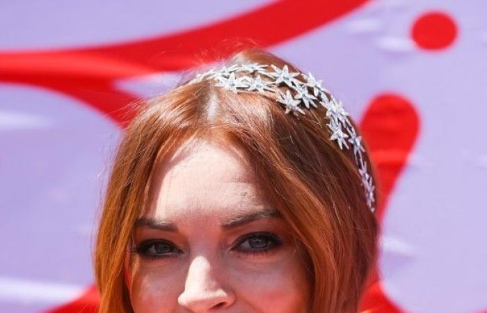 Internet no puede creer el rostro de Lindsay Lohan en 2024