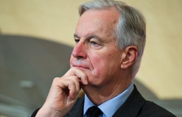 Un Michel Barnier suspendido comienza sus consultas, se espera a Marine Le Pen en Matignon