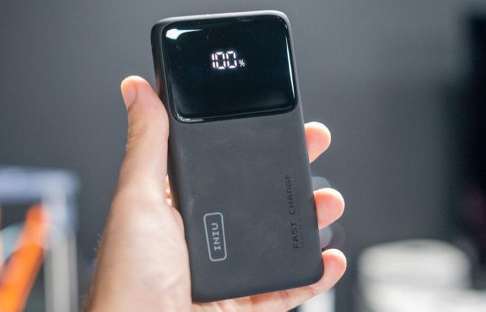 Iniu Power Bank 10500 mAh: la batería con pantalla ofrece un precio reducido para el Black Friday